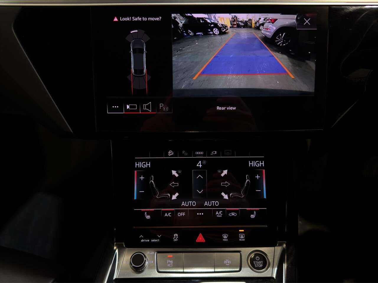 2023 AUDI Q8 E-TRON 2023 AUDI Q8 E-TRON