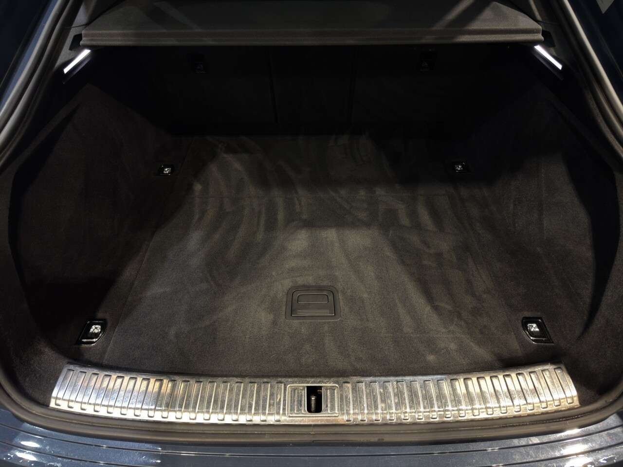 2023 AUDI Q8 E-TRON 2023 AUDI Q8 E-TRON