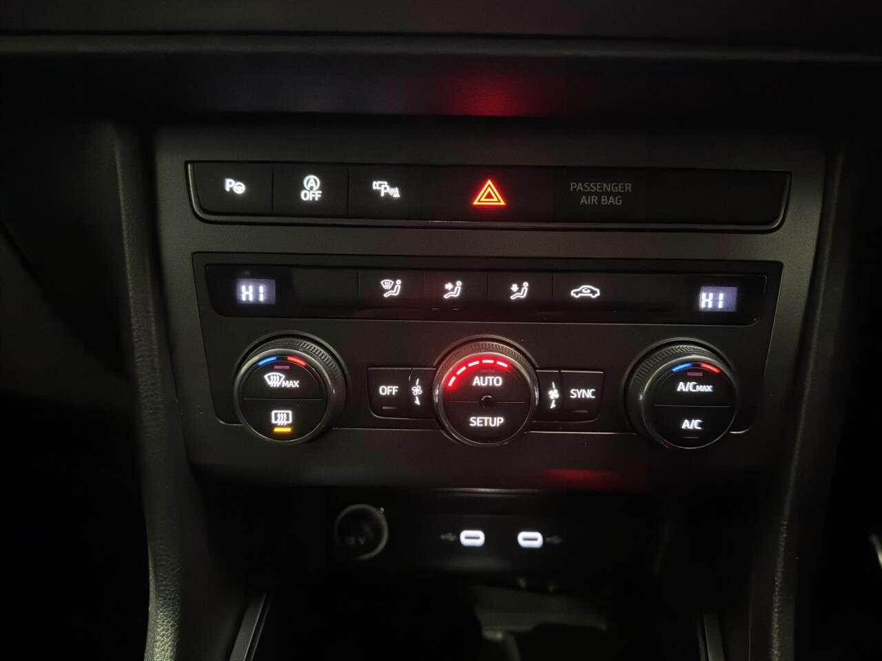 2021 CUPRA ATECA 2021 CUPRA ATECA