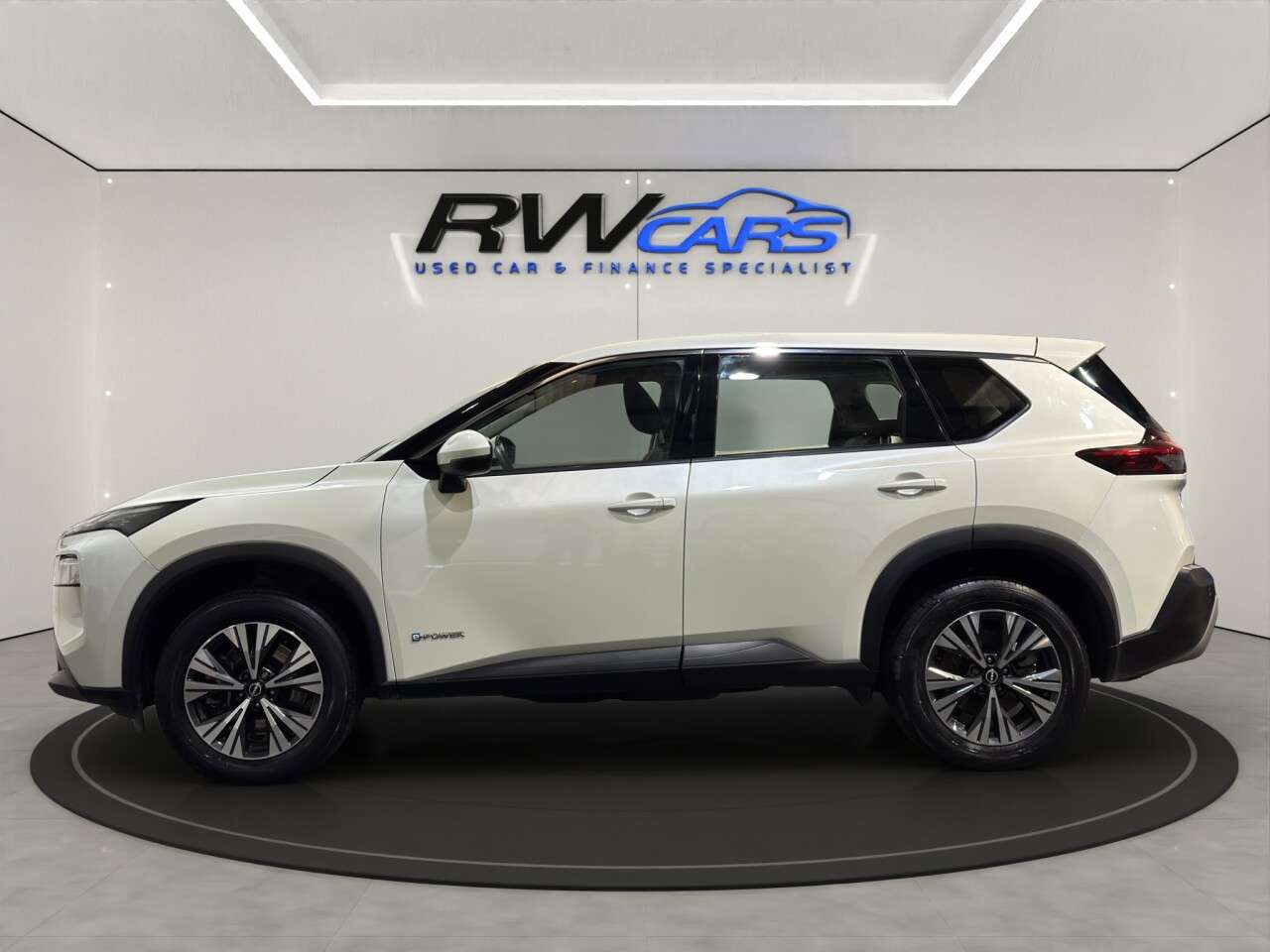 A 2023 NISSAN X-TRAIL 1.5 h e-POWER Acenta Premium SUV 5dr Petrol Hybrid Auto e-4ORCE Euro 6 (s/s A 2023 NISSAN X-TRAIL 1.5 h e-POWER Acenta Premium SUV 5dr Petrol Hybrid Auto e-4ORCE Euro 6 (s/s