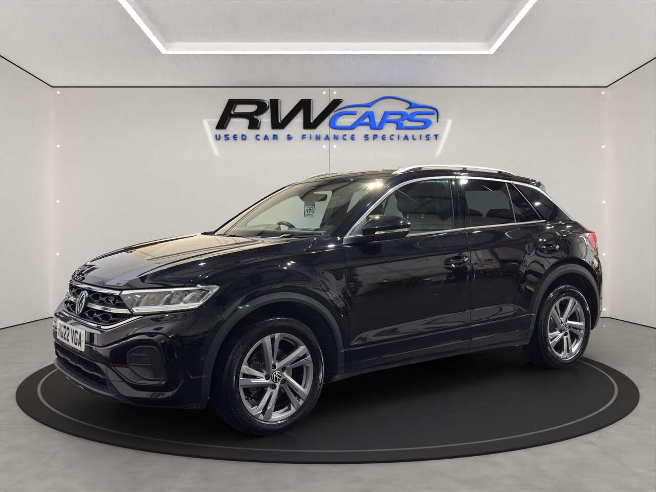 A 2022 VOLKSWAGEN T-ROC 1.5 TSI R-Line SUV 5dr Petrol DSG Euro 6 (s/s) (150 ps) A 2022 VOLKSWAGEN T-ROC 1.5 TSI R-Line SUV 5dr Petrol DSG Euro 6 (s/s) (150 ps)