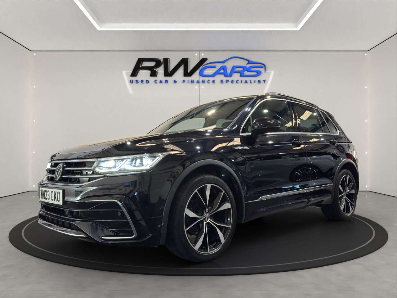 A 2023 VOLKSWAGEN TIGUAN 1.5 TSI R-Line SUV 5dr Petrol DSG Euro 6 (s/s) (150 ps) A 2023 VOLKSWAGEN TIGUAN 1.5 TSI R-Line SUV 5dr Petrol DSG Euro 6 (s/s) (150 ps)