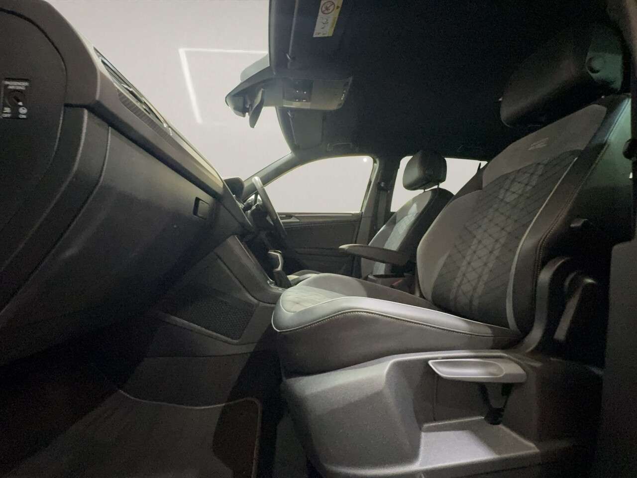 2023 VOLKSWAGEN TIGUAN 2023 VOLKSWAGEN TIGUAN