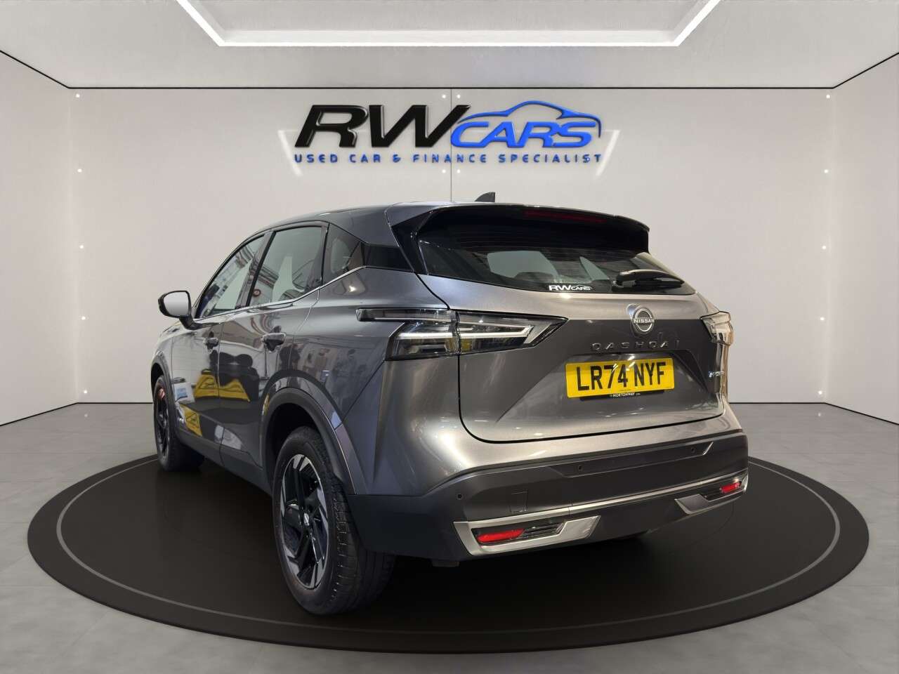A 2024 NISSAN QASHQAI 1.5 h e-POWER Acenta Premium SUV 5dr Petrol Hybrid Auto Euro 6 (s/s) (190 p A 2024 NISSAN QASHQAI 1.5 h e-POWER Acenta Premium SUV 5dr Petrol Hybrid Auto Euro 6 (s/s) (190 p