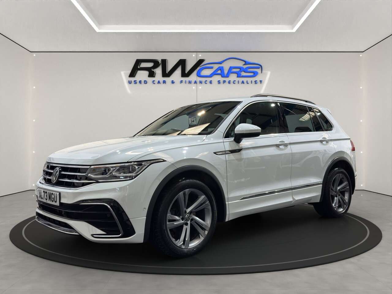 A 2023 VOLKSWAGEN TIGUAN 1.5 TSI R-Line Edition SUV 5dr Petrol DSG Euro 6 (s/s) (150 ps) A 2023 VOLKSWAGEN TIGUAN 1.5 TSI R-Line Edition SUV 5dr Petrol DSG Euro 6 (s/s) (150 ps)