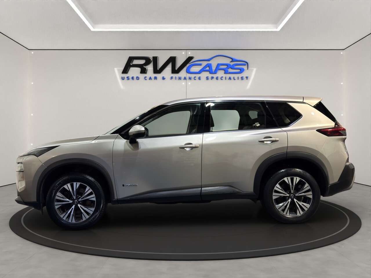 A 2023 NISSAN X-TRAIL 1.5 h e-POWER Acenta Premium SUV 5dr Petrol Hybrid Auto e-4ORCE Euro 6 (s/s A 2023 NISSAN X-TRAIL 1.5 h e-POWER Acenta Premium SUV 5dr Petrol Hybrid Auto e-4ORCE Euro 6 (s/s