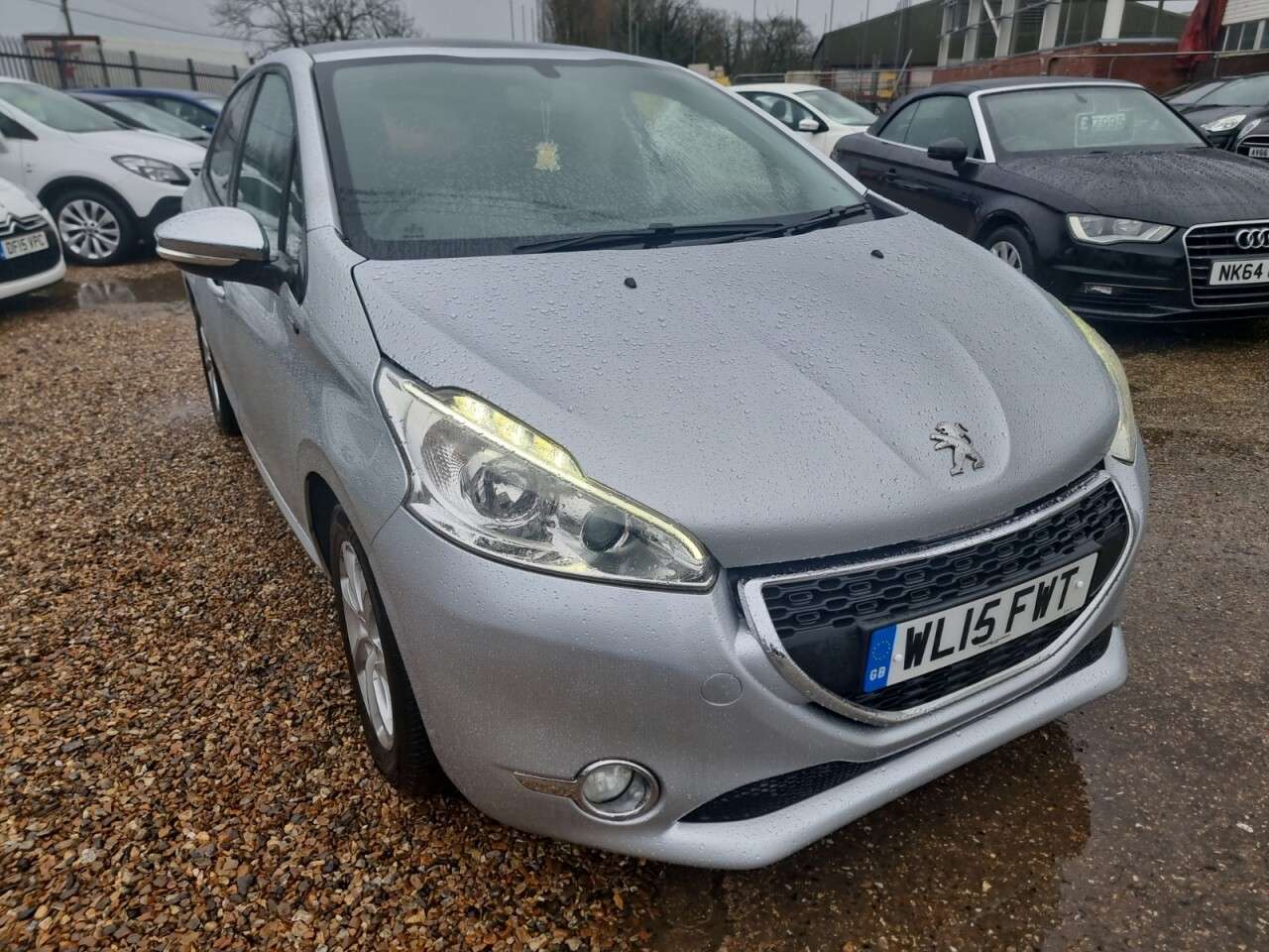 A 2015 PEUGEOT 208 1.4 HDi Style Hatchback 5dr Diesel Manual Euro 5 (70 ps) REVERSE CAMERA + P A 2015 PEUGEOT 208 1.4 HDi Style Hatchback 5dr Diesel Manual Euro 5 (70 ps) REVERSE CAMERA + P