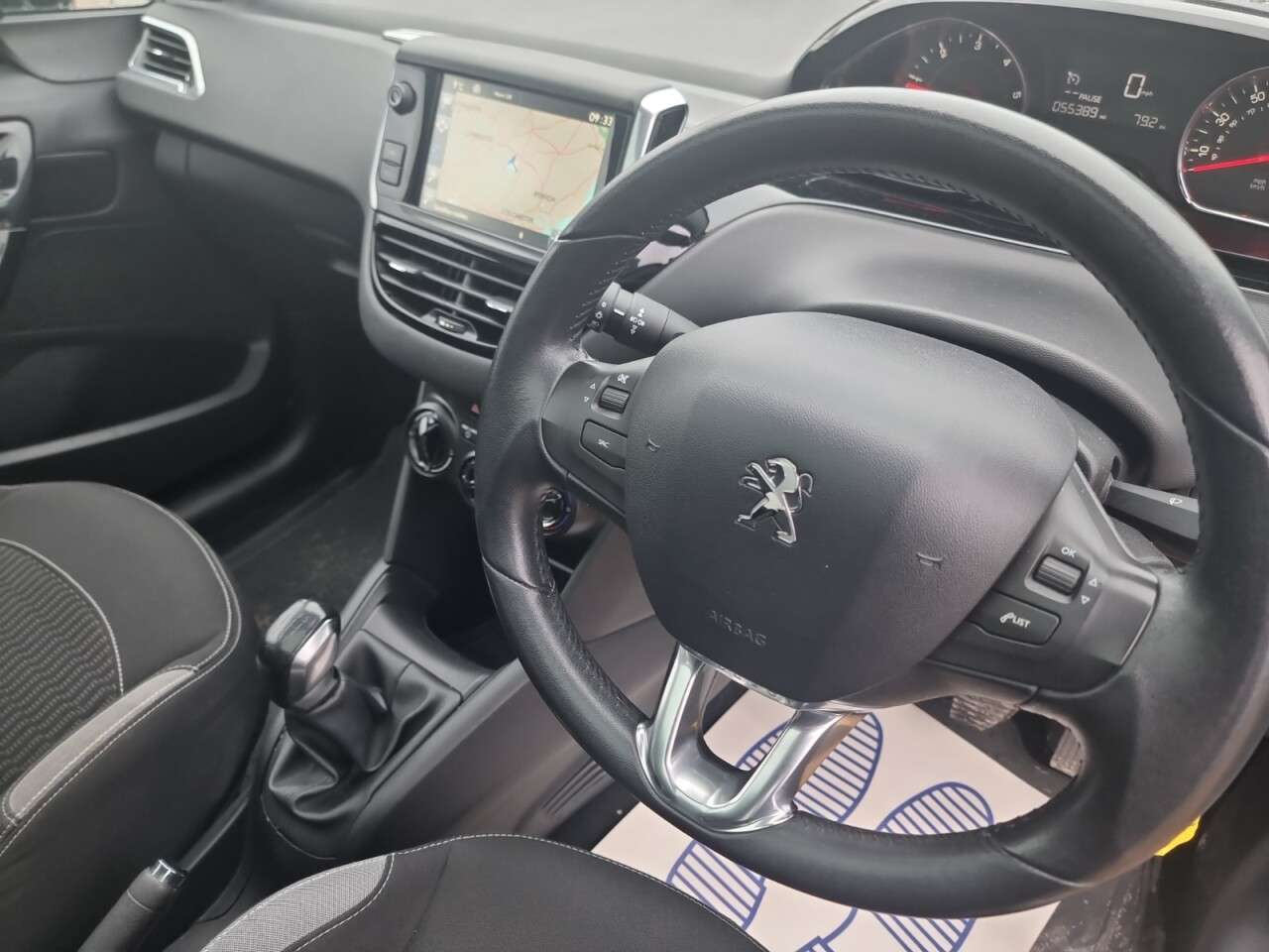 2015 PEUGEOT 208 2015 PEUGEOT 208