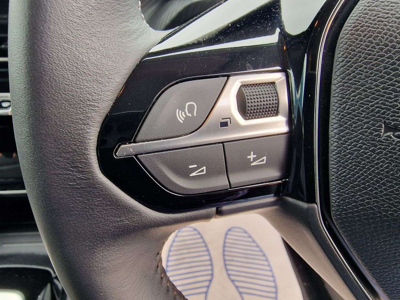 2023 PEUGEOT 208 2023 PEUGEOT 208