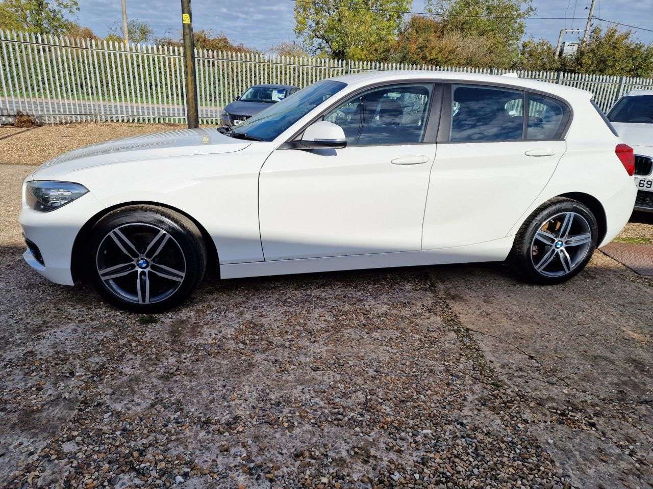 2017 BMW 1 SERIES 2017 BMW 1 SERIES