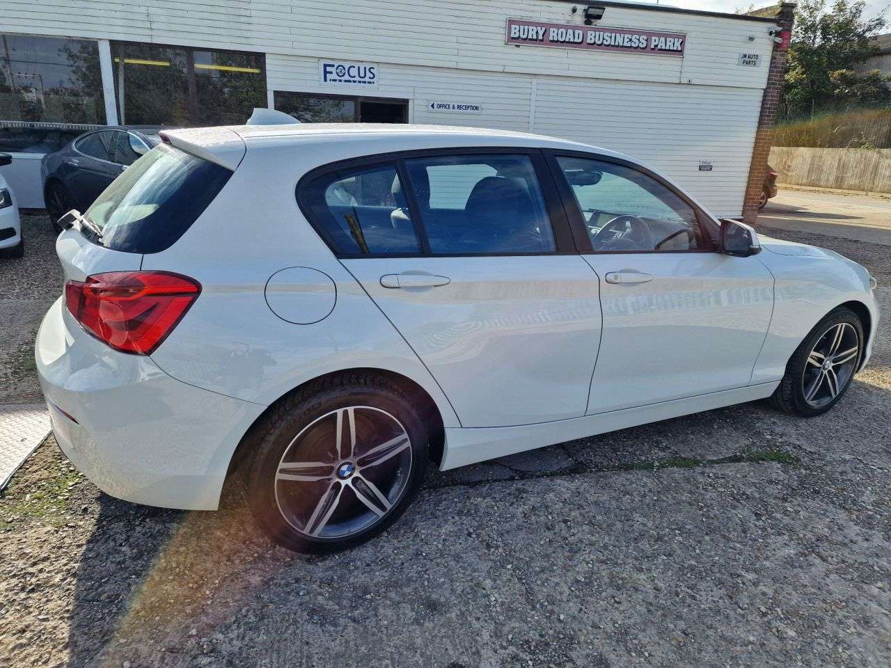 2017 BMW 1 SERIES 2017 BMW 1 SERIES
