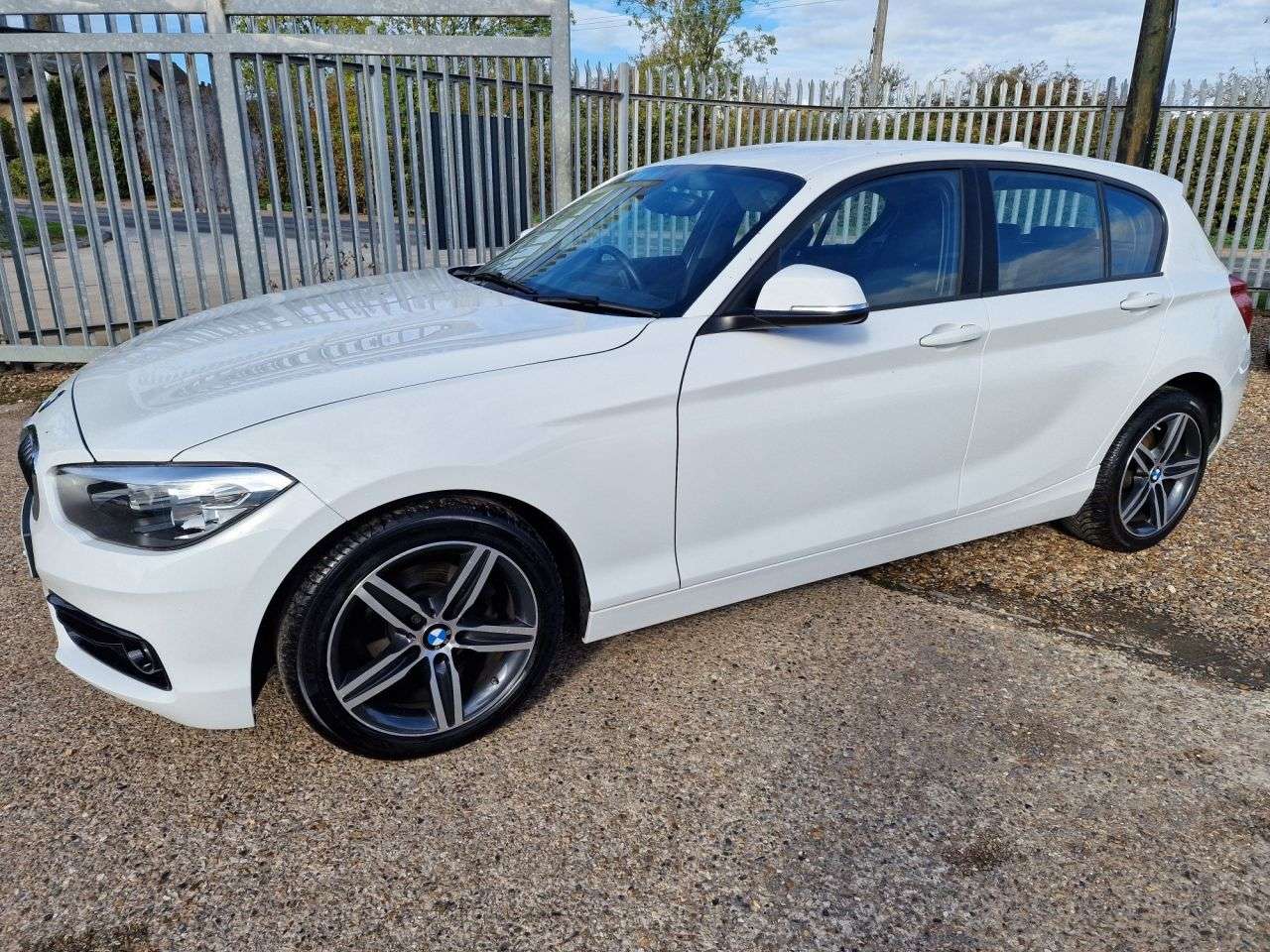 2017 BMW 1 SERIES 2017 BMW 1 SERIES