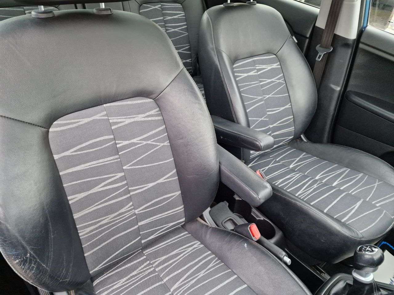 2012 KIA VENGA 2012 KIA VENGA