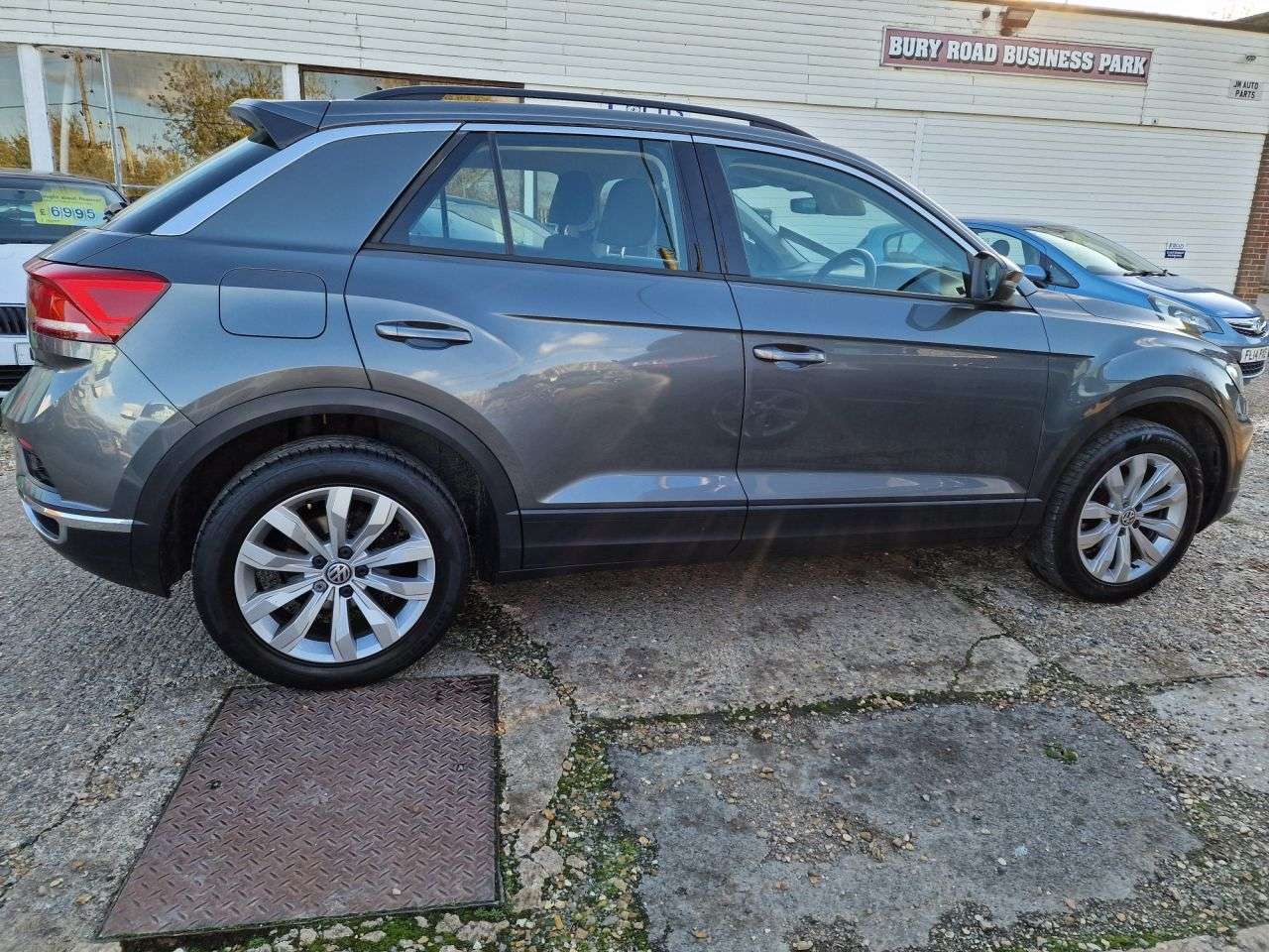 2019 VOLKSWAGEN T-ROC 2019 VOLKSWAGEN T-ROC