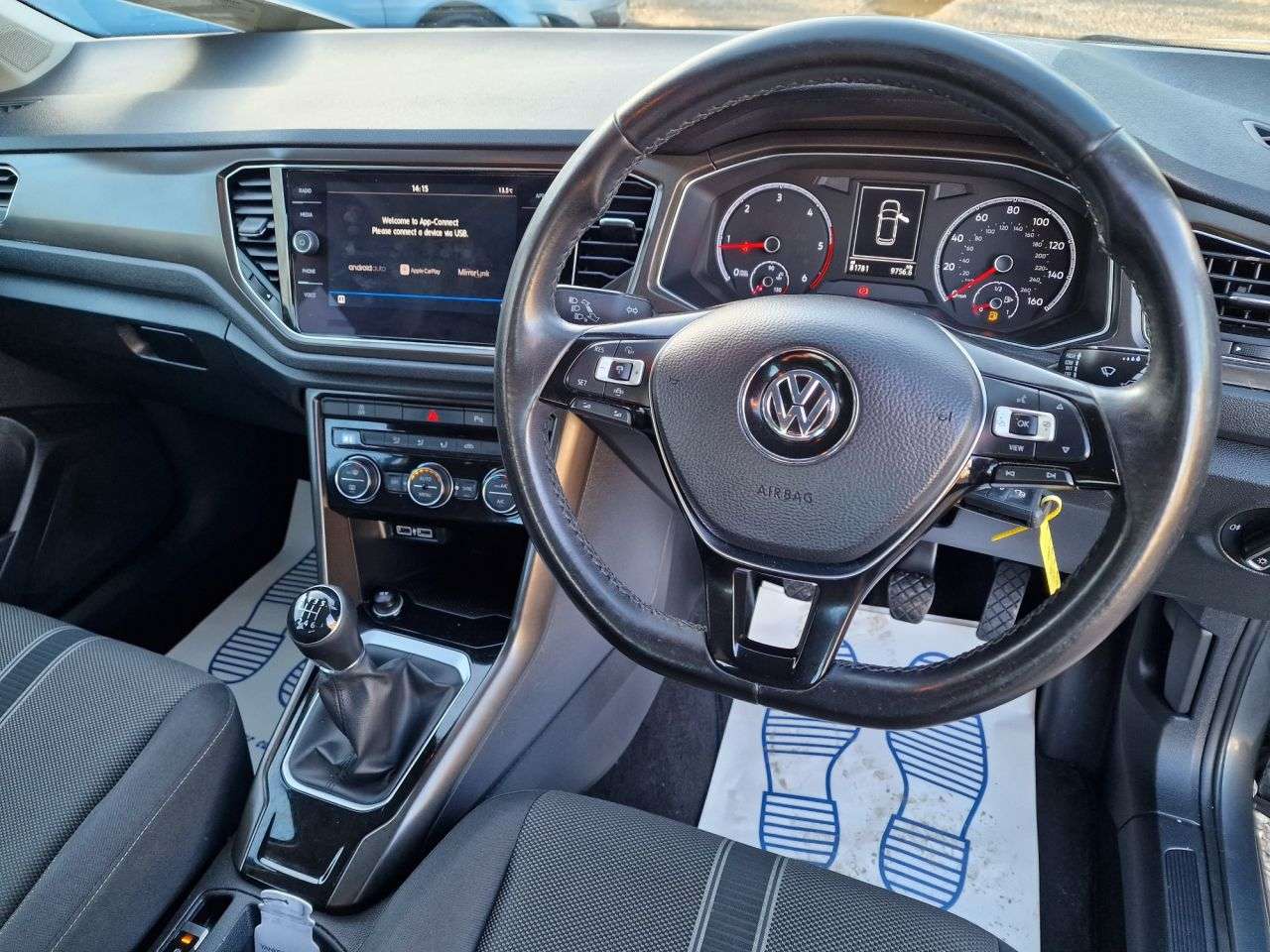 2019 VOLKSWAGEN T-ROC 2019 VOLKSWAGEN T-ROC
