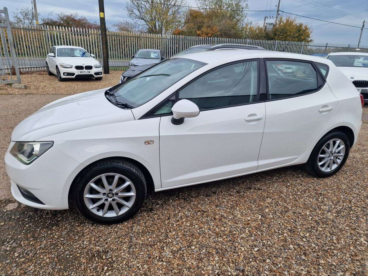 2017 SEAT IBIZA 2017 SEAT IBIZA