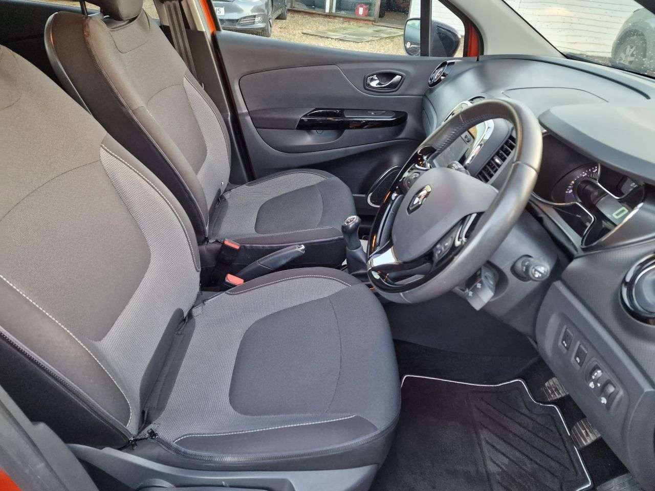 2016 RENAULT CAPTUR 2016 RENAULT CAPTUR