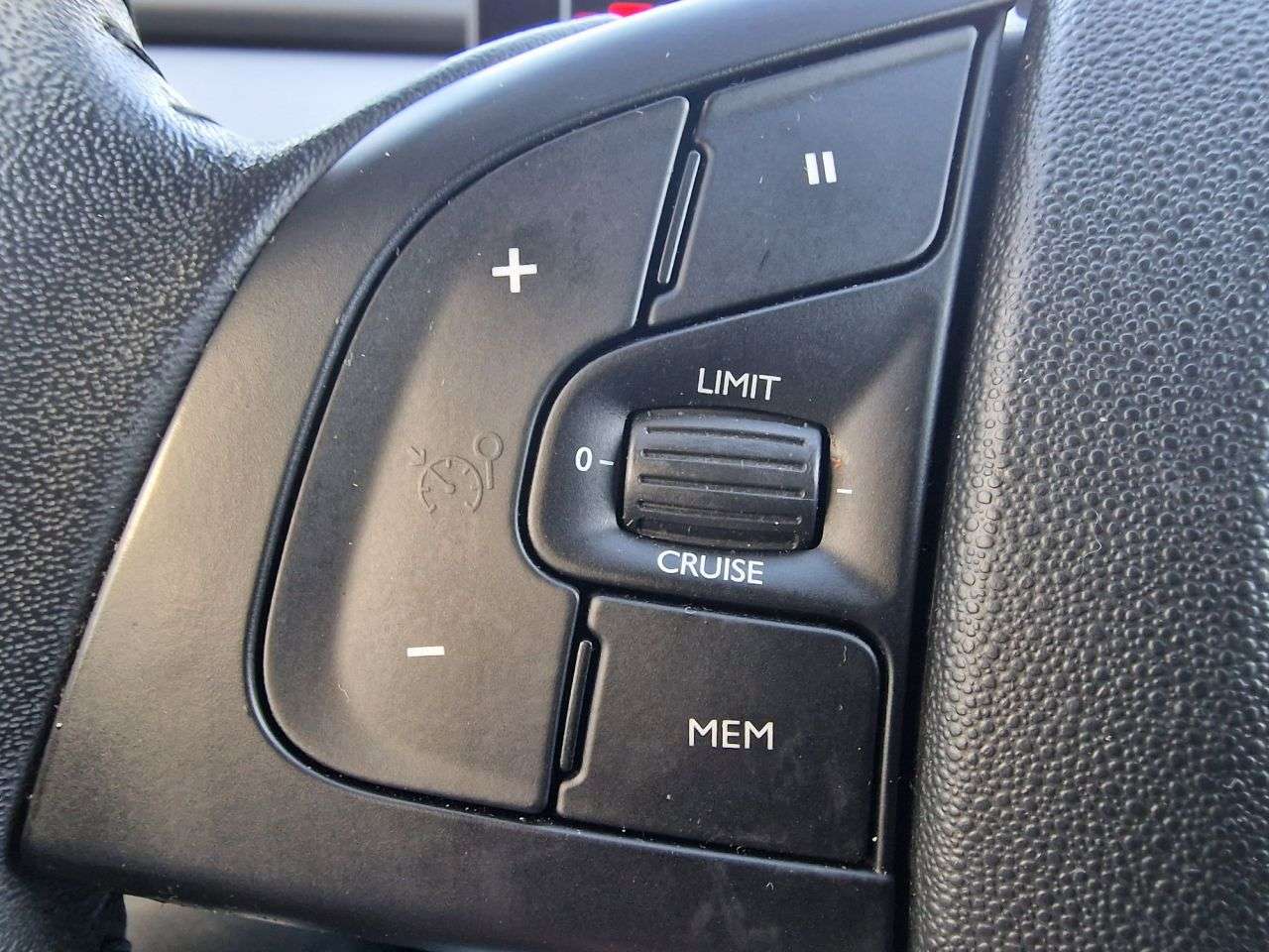 2016 CITROEN C4 CACTUS 2016 CITROEN C4 CACTUS