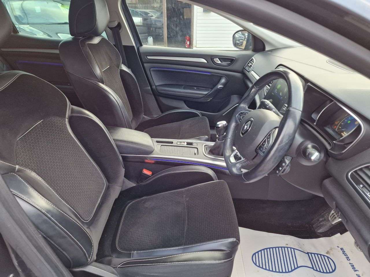 2017 RENAULT MEGANE 2017 RENAULT MEGANE