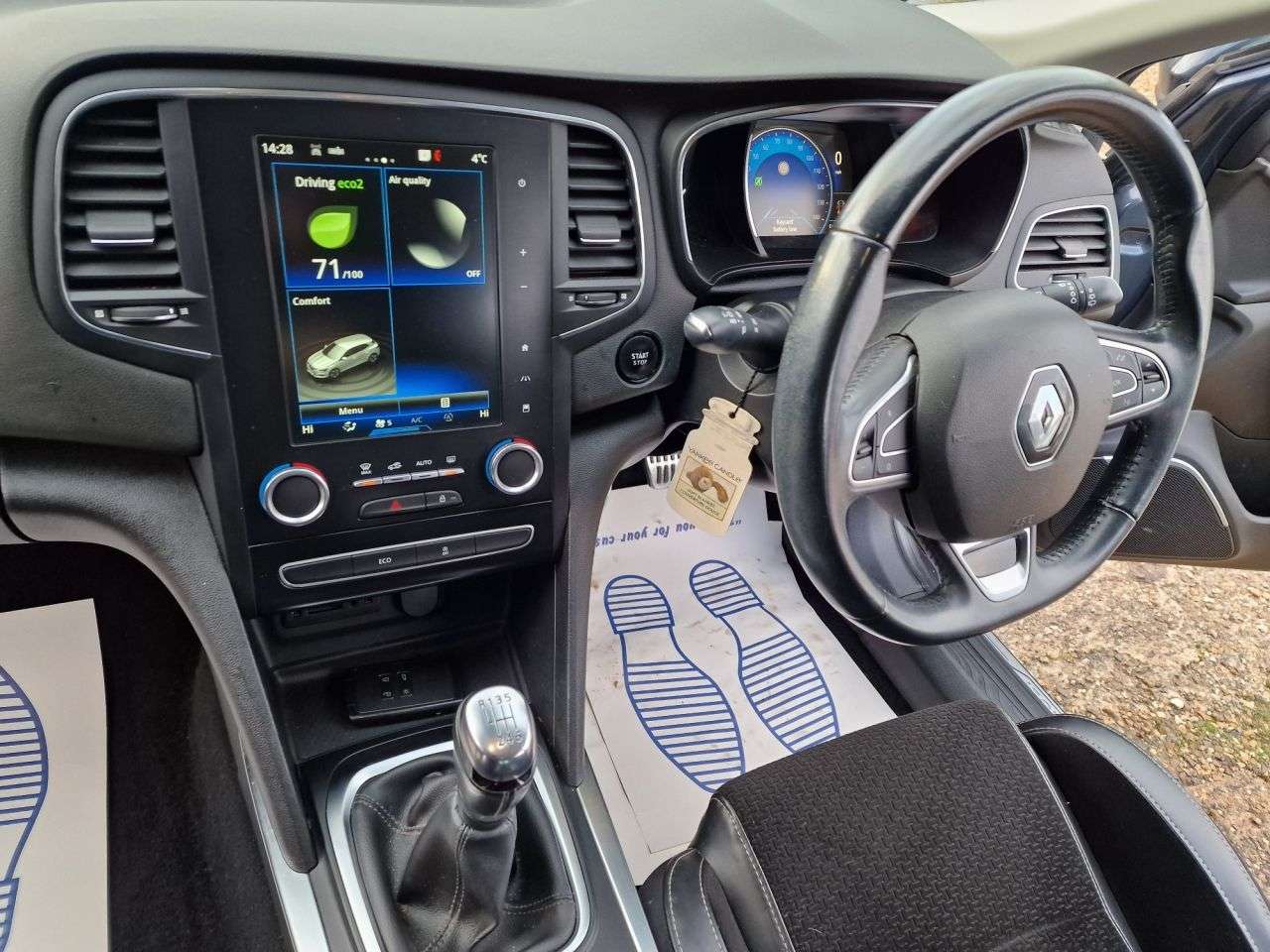 2017 RENAULT MEGANE 2017 RENAULT MEGANE