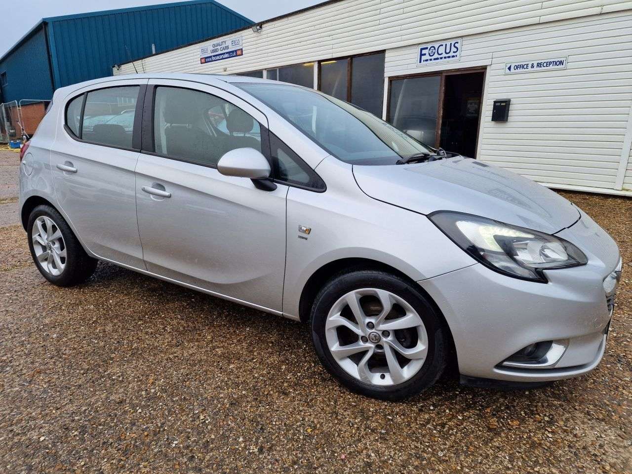 A 2016 VAUXHALL CORSA 1.4i ecoFLEX SRi Hatchback 5dr Petrol Manual Euro 6 (90 ps) CRUISE + DAB + A 2016 VAUXHALL CORSA 1.4i ecoFLEX SRi Hatchback 5dr Petrol Manual Euro 6 (90 ps) CRUISE + DAB +