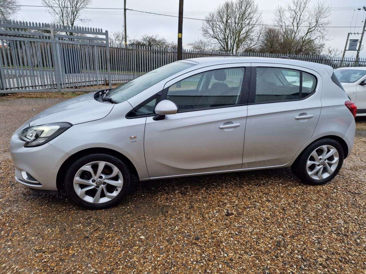 A 2016 VAUXHALL CORSA 1.4i ecoFLEX SRi Hatchback 5dr Petrol Manual Euro 6 (90 ps) CRUISE + DAB + A 2016 VAUXHALL CORSA 1.4i ecoFLEX SRi Hatchback 5dr Petrol Manual Euro 6 (90 ps) CRUISE + DAB +
