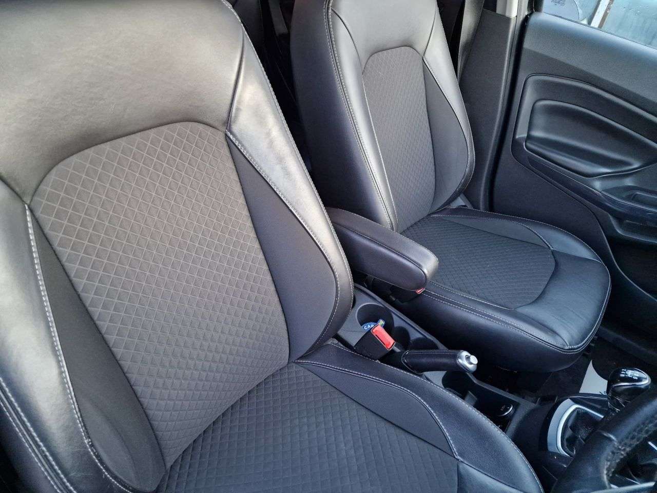 2017 FORD ECOSPORT 2017 FORD ECOSPORT