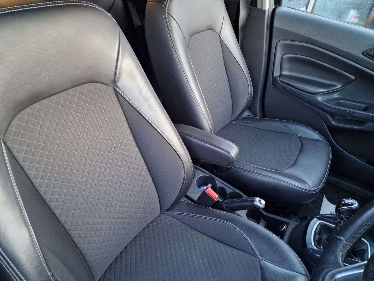 2017 FORD ECOSPORT 2017 FORD ECOSPORT