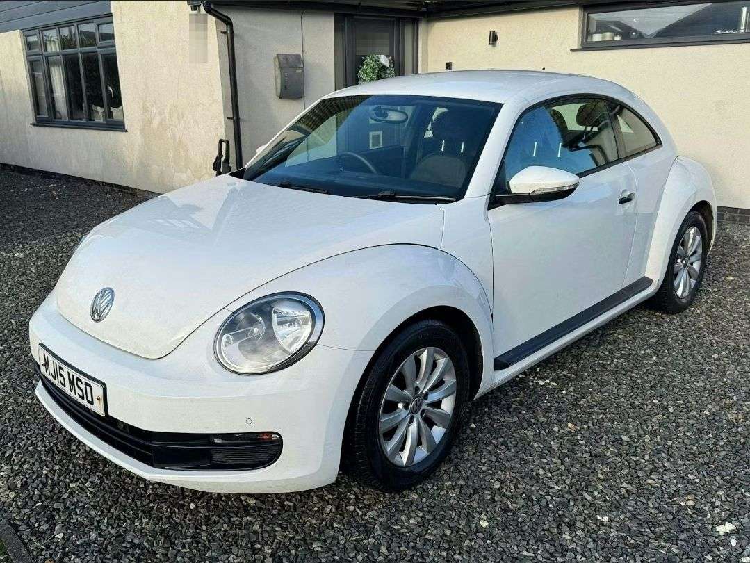 A 2015 VOLKSWAGEN BEETLE 1.2 TSI Hatchback 3dr Petrol Manual Euro 5 (105 ps) VW PURE WHITE! ULEZ COM A 2015 VOLKSWAGEN BEETLE 1.2 TSI Hatchback 3dr Petrol Manual Euro 5 (105 ps) VW PURE WHITE! ULEZ COM