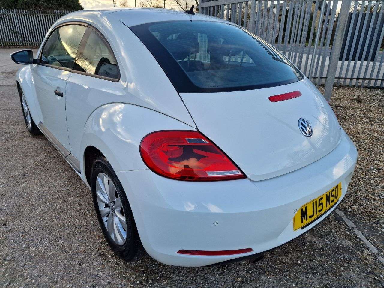 2015 VOLKSWAGEN BEETLE 2015 VOLKSWAGEN BEETLE