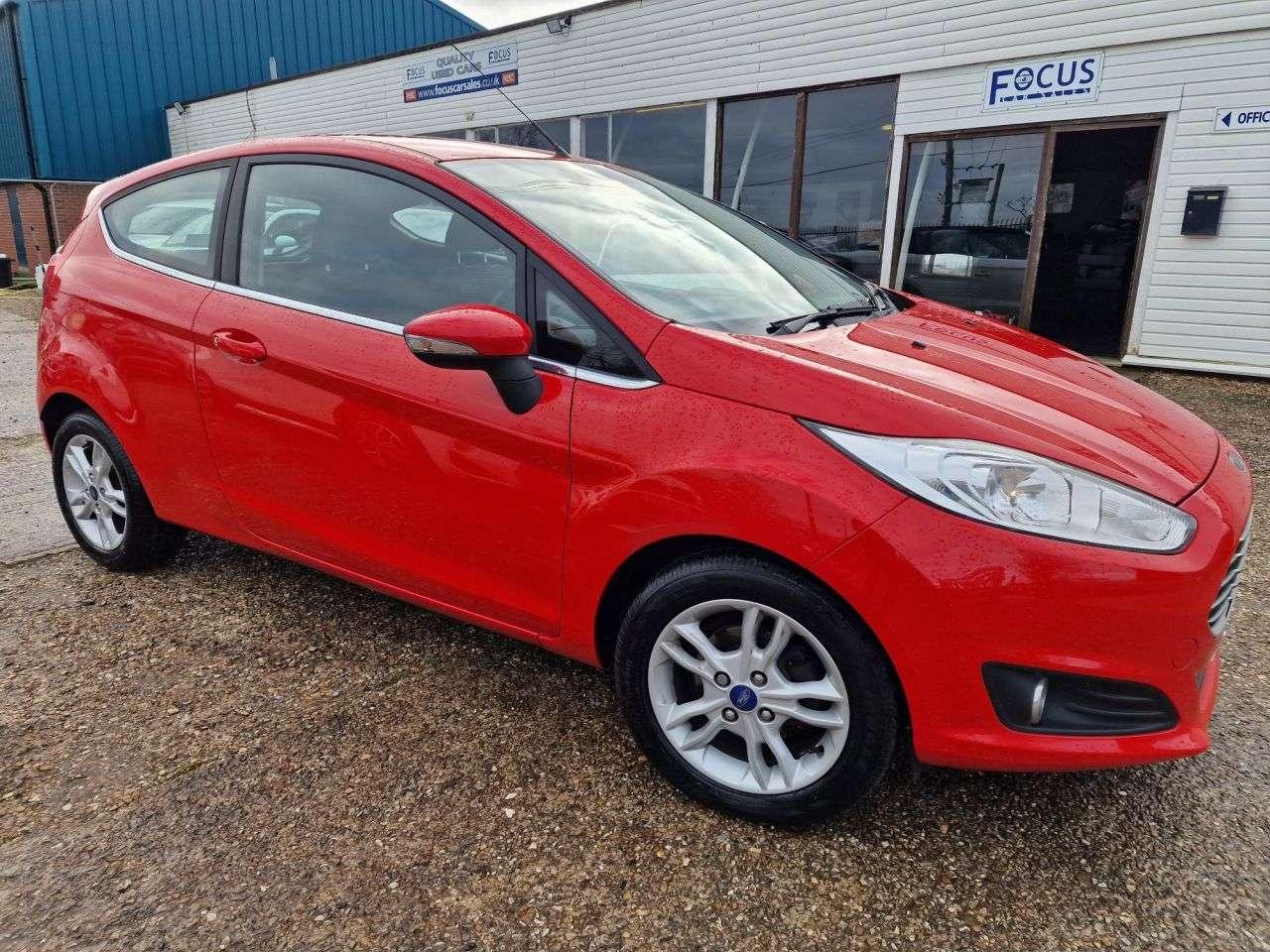 A 2015 FORD FIESTA 1.25 Zetec Hatchback 3dr Petrol Manual Euro 6 (82 ps) BLUETOOTH! PETROL ZET A 2015 FORD FIESTA 1.25 Zetec Hatchback 3dr Petrol Manual Euro 6 (82 ps) BLUETOOTH! PETROL ZET