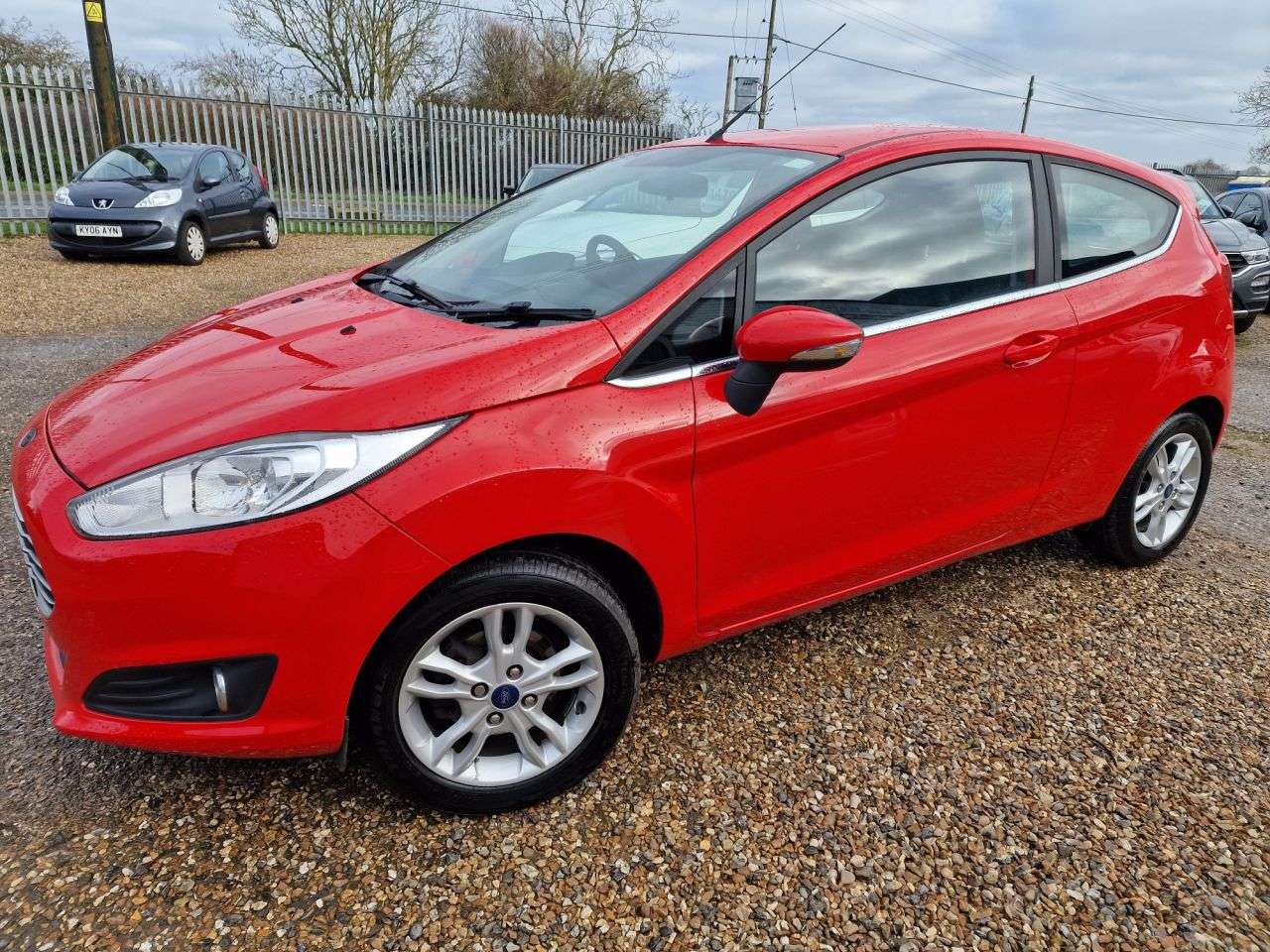A 2015 FORD FIESTA 1.25 Zetec Hatchback 3dr Petrol Manual Euro 6 (82 ps) BLUETOOTH! PETROL ZET A 2015 FORD FIESTA 1.25 Zetec Hatchback 3dr Petrol Manual Euro 6 (82 ps) BLUETOOTH! PETROL ZET