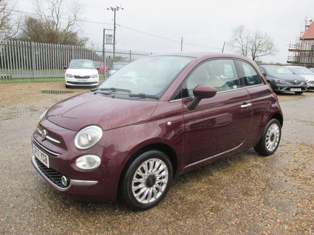 A 2017 FIAT 500 1.2 Lounge Hatchback 3dr Petrol Manual Euro 6 (s/s) (69 bhp) NAVIGATION , L A 2017 FIAT 500 1.2 Lounge Hatchback 3dr Petrol Manual Euro 6 (s/s) (69 bhp) NAVIGATION , L
