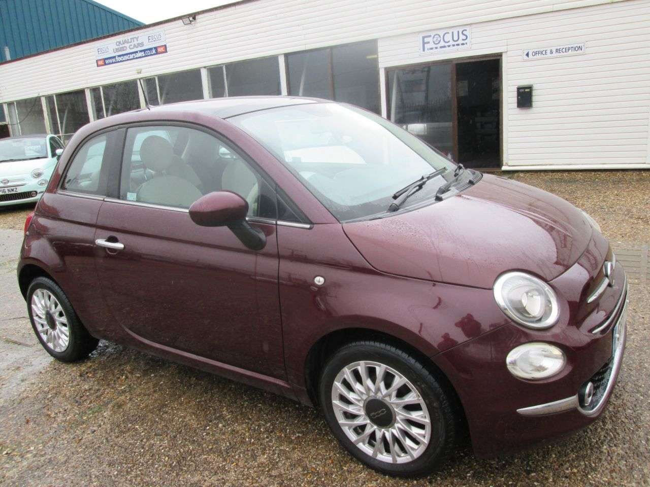 2017 FIAT 500 2017 FIAT 500