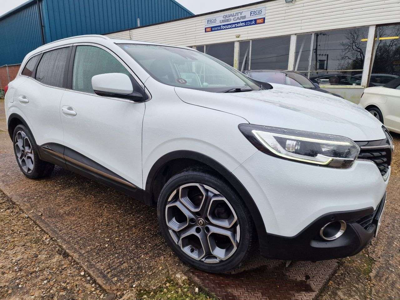 A 2016 RENAULT KADJAR 1.5 dCi Dynamique S Nav SUV 5dr Diesel Manual Euro 6 (s/s) (110 ps) PART LE A 2016 RENAULT KADJAR 1.5 dCi Dynamique S Nav SUV 5dr Diesel Manual Euro 6 (s/s) (110 ps) PART LE
