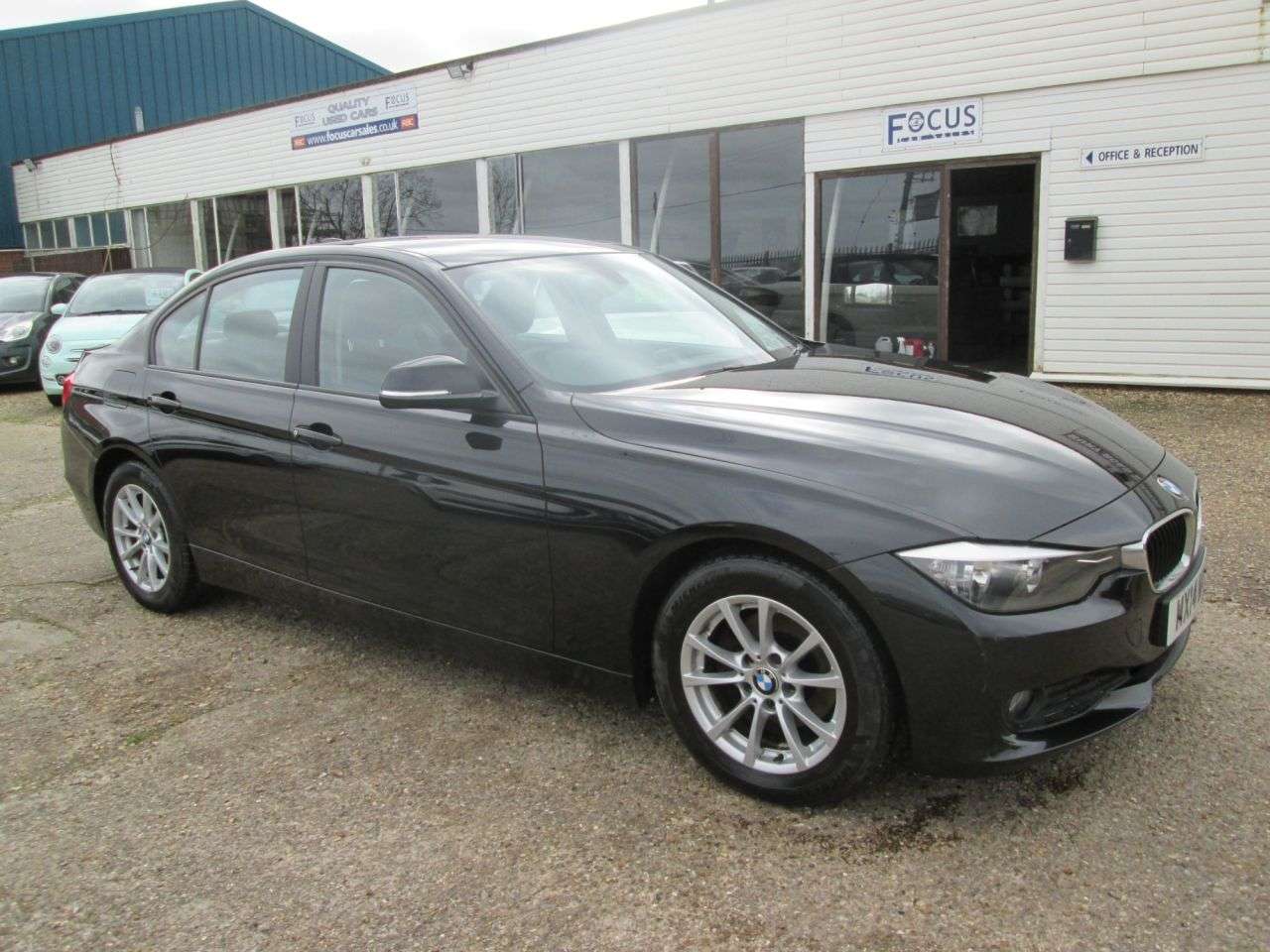 A 2014 BMW 3 SERIES 2.0 320d ED EfficientDynamics Business Saloon 4dr Diesel Manual Euro 5 (s/s A 2014 BMW 3 SERIES 2.0 320d ED EfficientDynamics Business Saloon 4dr Diesel Manual Euro 5 (s/s