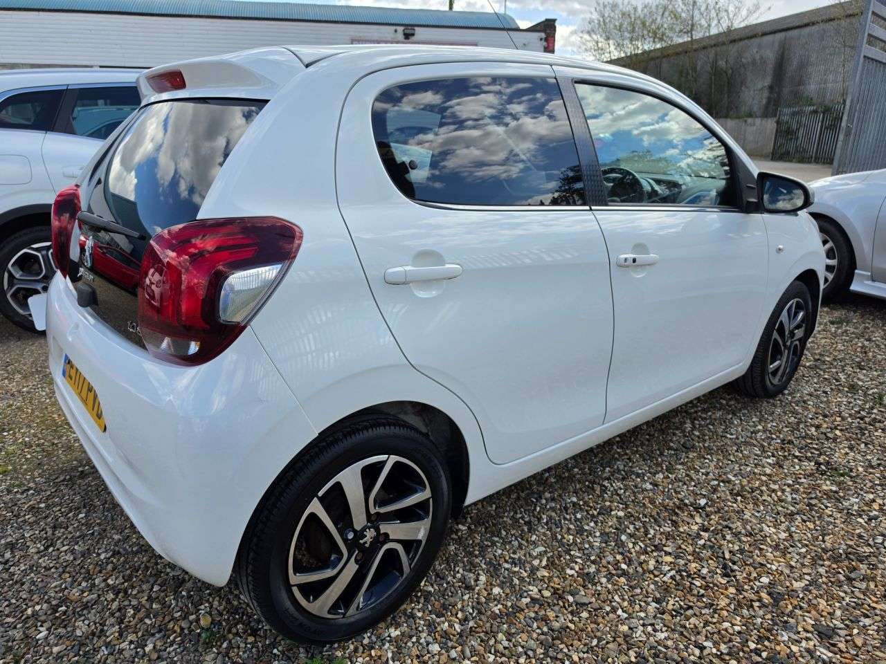 A 2017 PEUGEOT 108 1.2 PureTech Allure Hatchback 5dr Petrol Manual Euro 6 (82 ps) KEYLESS ENTR A 2017 PEUGEOT 108 1.2 PureTech Allure Hatchback 5dr Petrol Manual Euro 6 (82 ps) KEYLESS ENTR