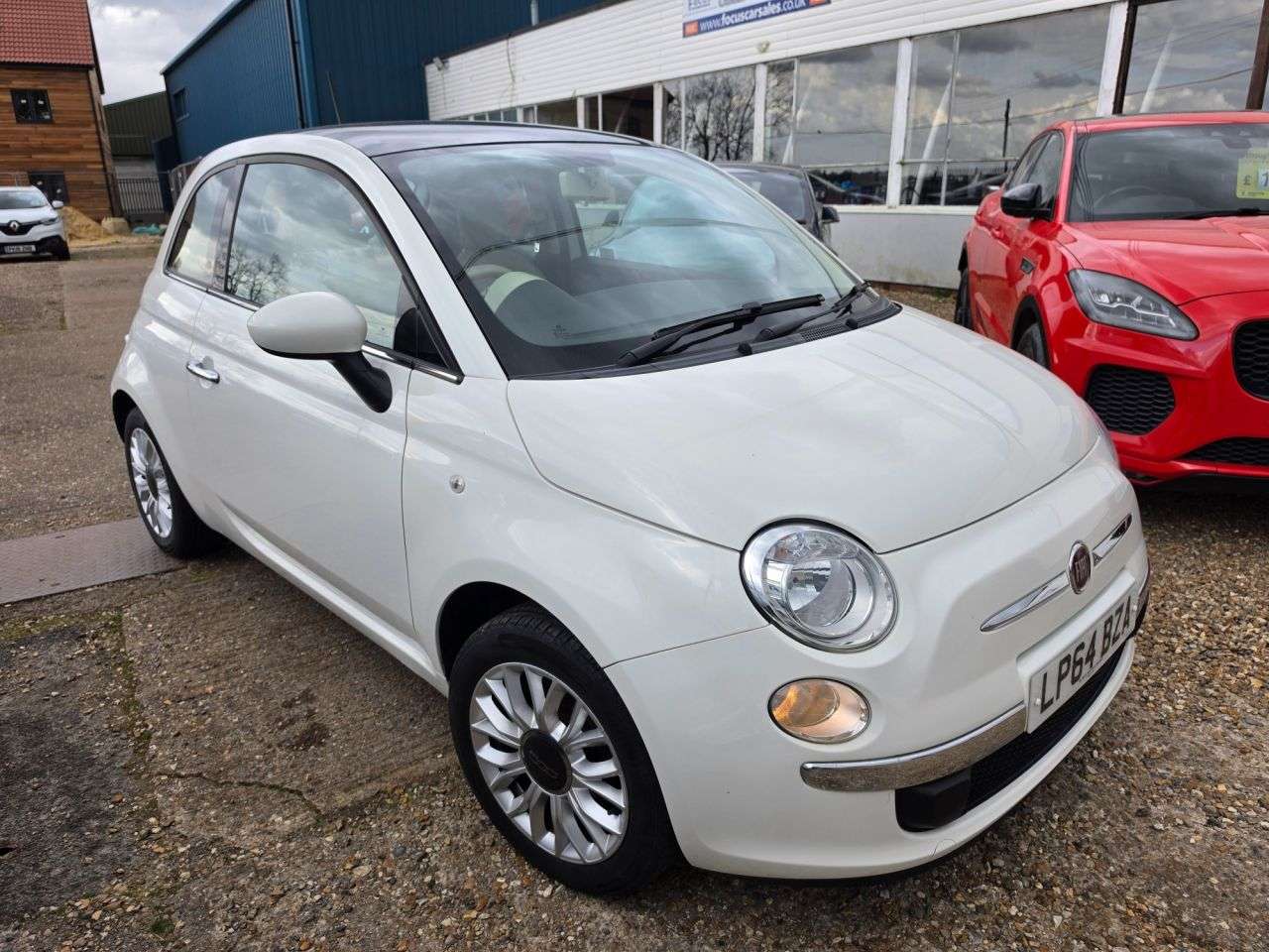 A 2014 FIAT 500 1.2 Lounge Hatchback 3dr Petrol Manual Euro 6 (s/s) (69 bhp) PART LEATHER + A 2014 FIAT 500 1.2 Lounge Hatchback 3dr Petrol Manual Euro 6 (s/s) (69 bhp) PART LEATHER +