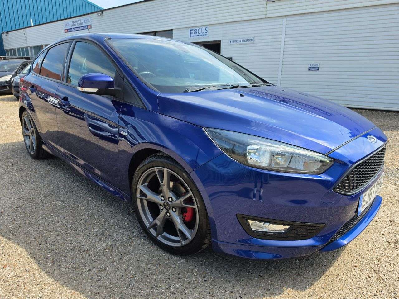 A 2017 FORD FOCUS 1.0T EcoBoost ST-Line X Hatchback 5dr Petrol Manual Euro 6 (s/s) (140 ps) N A 2017 FORD FOCUS 1.0T EcoBoost ST-Line X Hatchback 5dr Petrol Manual Euro 6 (s/s) (140 ps) N