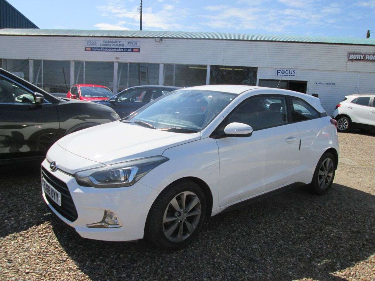 A 2016 HYUNDAI I20 1.2 SE Coupe 3dr Petrol Manual Euro 6 (84 ps) aircon alloys cd etc A 2016 HYUNDAI I20 1.2 SE Coupe 3dr Petrol Manual Euro 6 (84 ps) aircon alloys cd etc