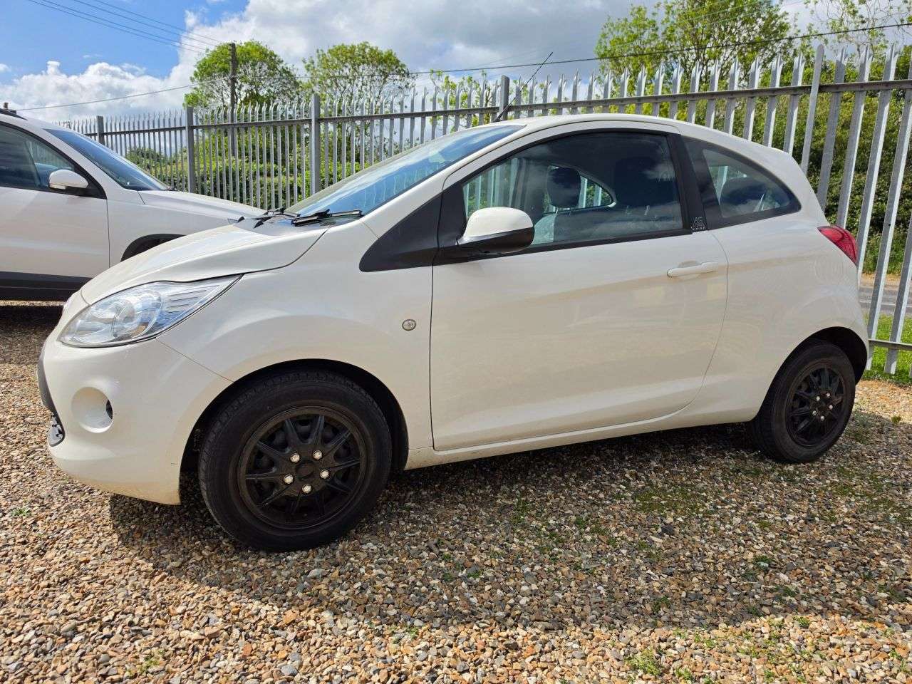 A 2014 FORD KA 1.2 Edge Hatchback 3dr Petrol Manual Euro 6 (s/s) (69 ps) LOW MILEAGE + £30 A 2014 FORD KA 1.2 Edge Hatchback 3dr Petrol Manual Euro 6 (s/s) (69 ps) LOW MILEAGE + £30