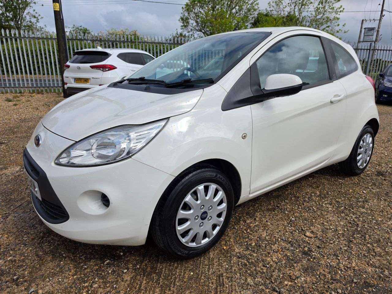 A 2014 FORD KA 1.2 Edge Hatchback 3dr Petrol Manual Euro 6 (s/s) (69 ps) LOW MILEAGE + £30 A 2014 FORD KA 1.2 Edge Hatchback 3dr Petrol Manual Euro 6 (s/s) (69 ps) LOW MILEAGE + £30