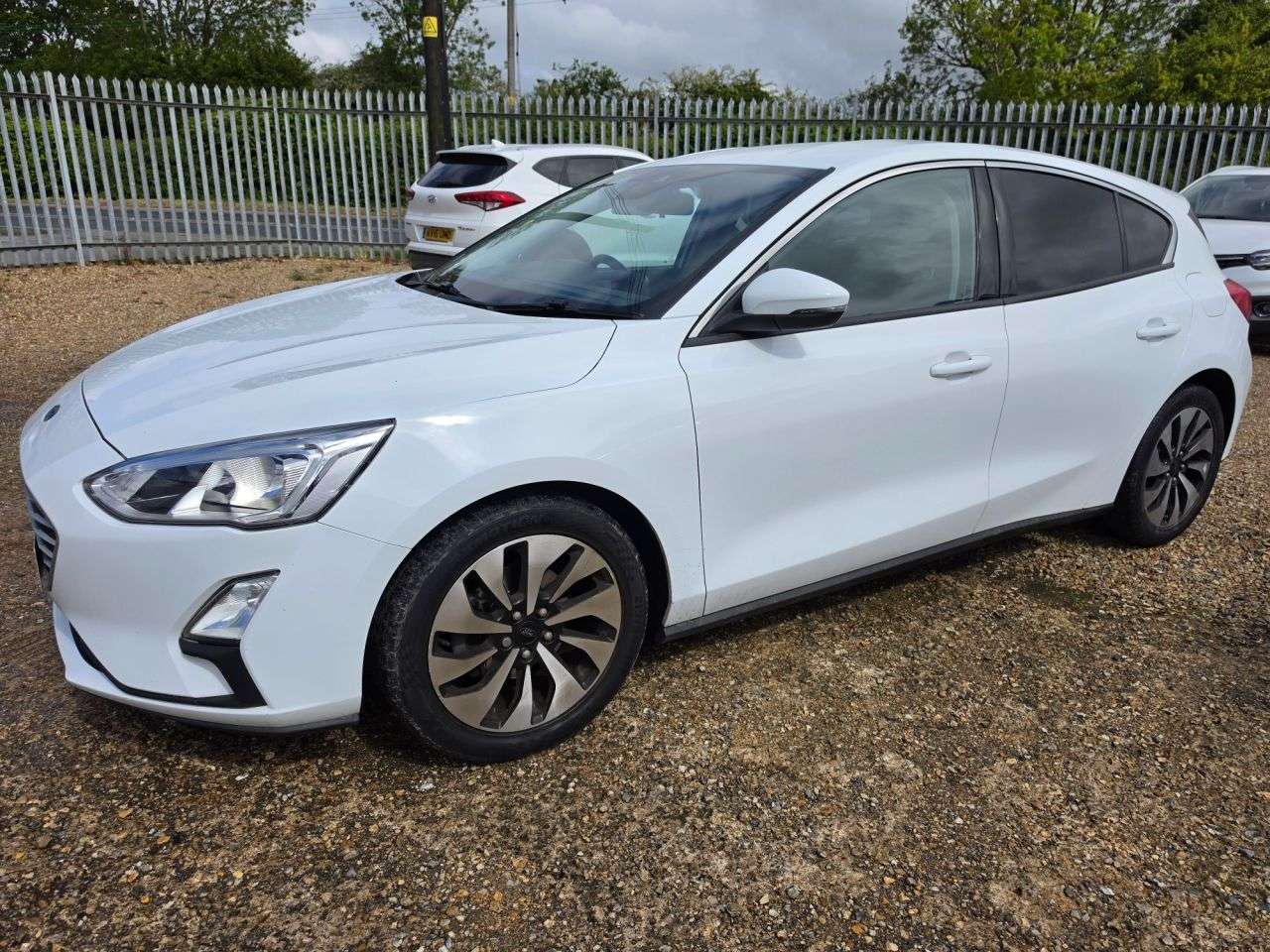 A 2018 FORD FOCUS 1.0T EcoBoost Zetec Hatchback 5dr Petrol Manual Euro 6 (s/s) (100 ps) ULEZ A 2018 FORD FOCUS 1.0T EcoBoost Zetec Hatchback 5dr Petrol Manual Euro 6 (s/s) (100 ps) ULEZ