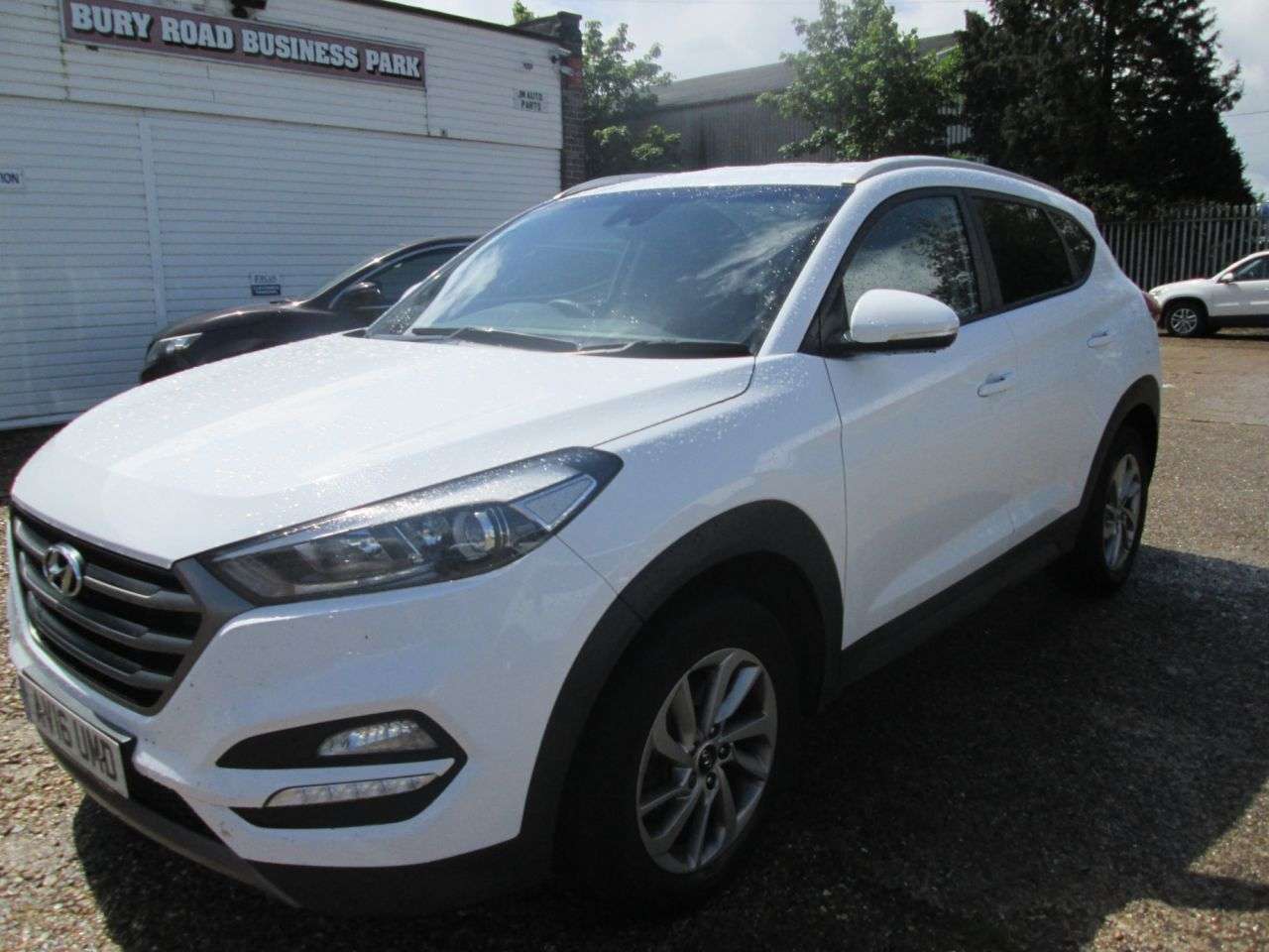 A 2016 HYUNDAI TUCSON 2.0 CRDi Blue Drive SE Nav SUV 5dr Diesel Manual Euro 6 (s/s) (136 ps) WHIT A 2016 HYUNDAI TUCSON 2.0 CRDi Blue Drive SE Nav SUV 5dr Diesel Manual Euro 6 (s/s) (136 ps) WHIT