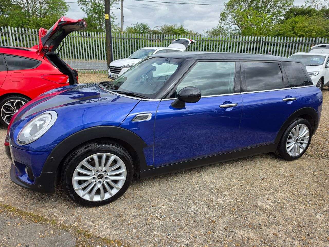 A 2019 MINI CLUBMAN 1.5 Cooper Classic Estate 6dr Petrol Manual Euro 6 (s/s) (136 ps) DUAL ZONE A 2019 MINI CLUBMAN 1.5 Cooper Classic Estate 6dr Petrol Manual Euro 6 (s/s) (136 ps) DUAL ZONE
