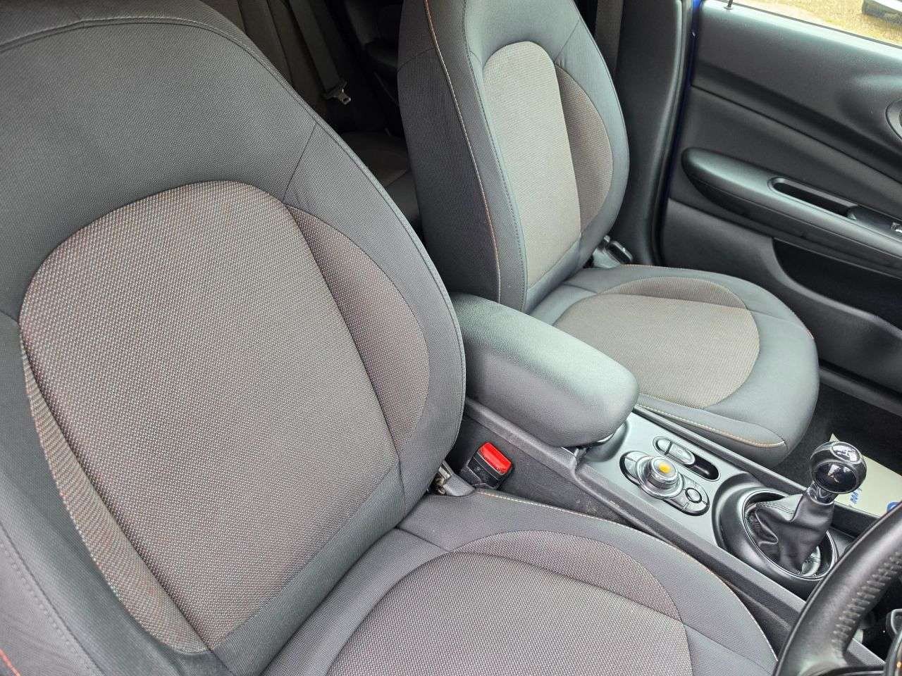 2019 MINI CLUBMAN 2019 MINI CLUBMAN
