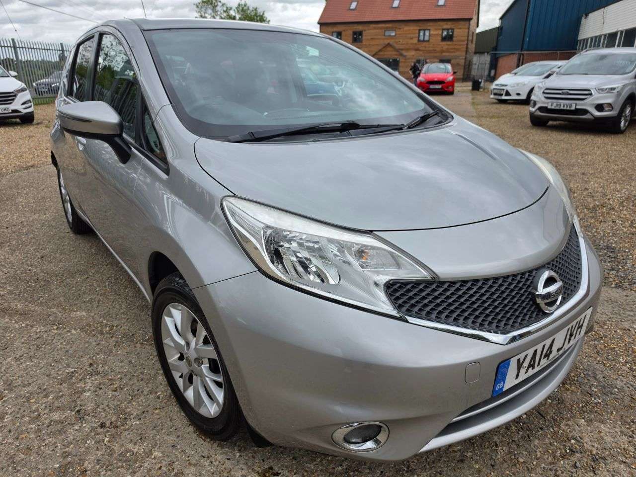 A 2014 NISSAN NOTE 1.2 12V Acenta Hatchback 5dr Petrol Manual Euro 5 (s/s) (80 ps) BLUETOOTH + A 2014 NISSAN NOTE 1.2 12V Acenta Hatchback 5dr Petrol Manual Euro 5 (s/s) (80 ps) BLUETOOTH +