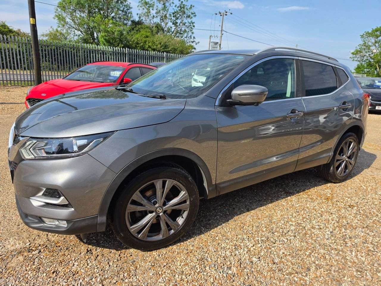 A 2017 NISSAN QASHQAI 1.2 DIG-T N-Connecta SUV 5dr Petrol Manual Euro 6 (s/s) (115 ps) AUTO CLIMA A 2017 NISSAN QASHQAI 1.2 DIG-T N-Connecta SUV 5dr Petrol Manual Euro 6 (s/s) (115 ps) AUTO CLIMA