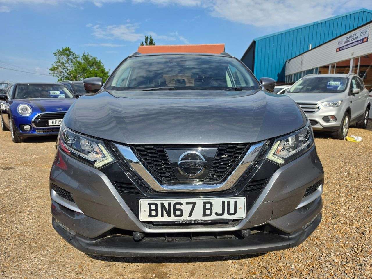 A 2017 NISSAN QASHQAI 1.2 DIG-T N-Connecta SUV 5dr Petrol Manual Euro 6 (s/s) (115 ps) AUTO CLIMA A 2017 NISSAN QASHQAI 1.2 DIG-T N-Connecta SUV 5dr Petrol Manual Euro 6 (s/s) (115 ps) AUTO CLIMA