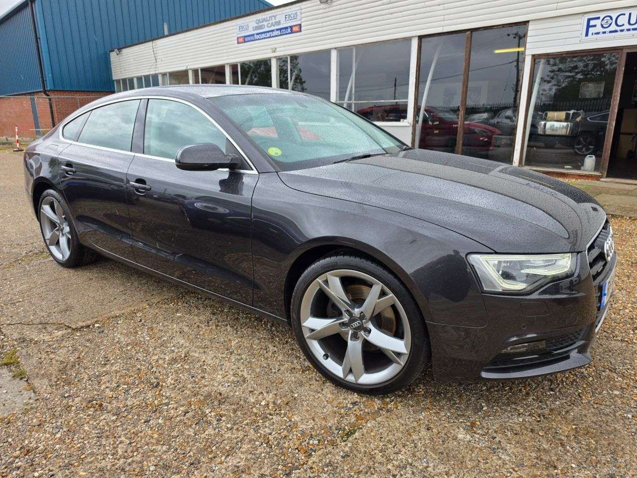A 2014 AUDI A5 2.0 TDI SE Technik Sportback 5dr Diesel Manual quattro Euro 5 (s/s) (177 ps A 2014 AUDI A5 2.0 TDI SE Technik Sportback 5dr Diesel Manual quattro Euro 5 (s/s) (177 ps
